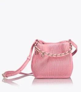 Crossbody kabelka s ozdobným řetízkem