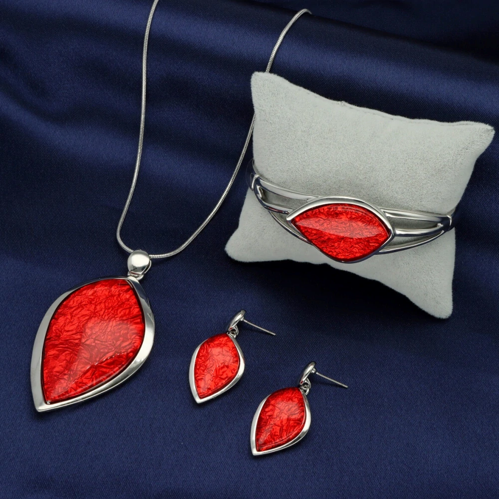 Náramek z pryskyřice B98632