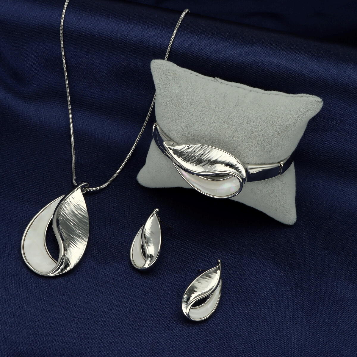 Náramek s křemenem B98428