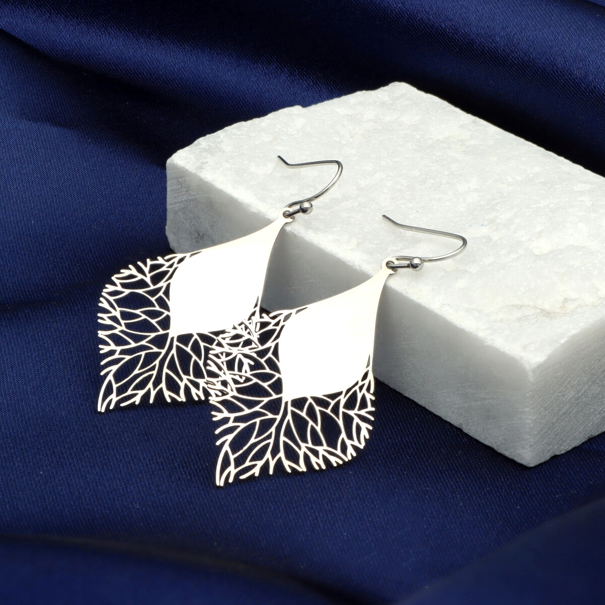 Nerezové náušnice E98545s