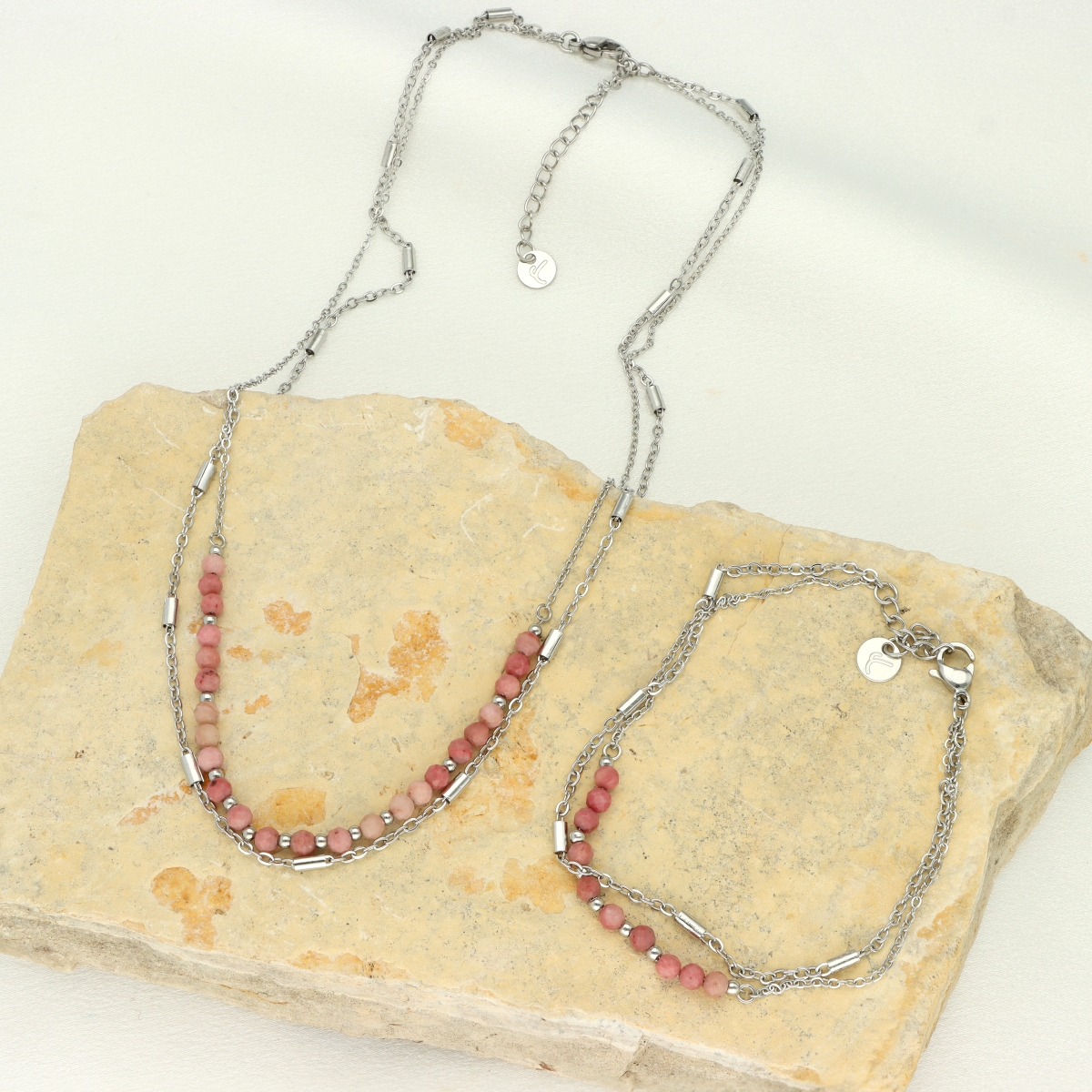 Ocelový náramek s rodochrozity B99526a