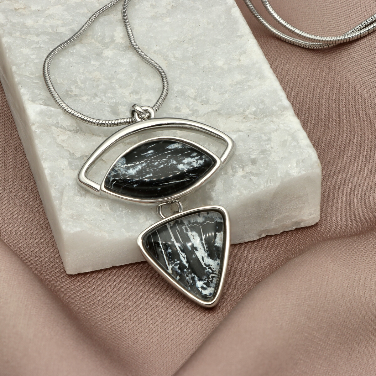 Náhrdelník TRINITY N97005