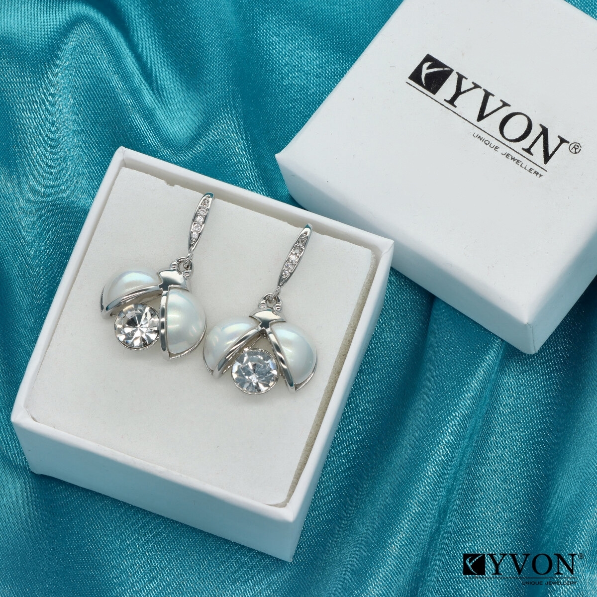 Rhodiované náušnice E00961