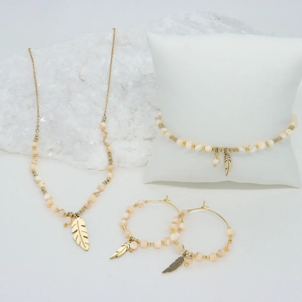 Ocelový náramek s přírodní mušlí B98714