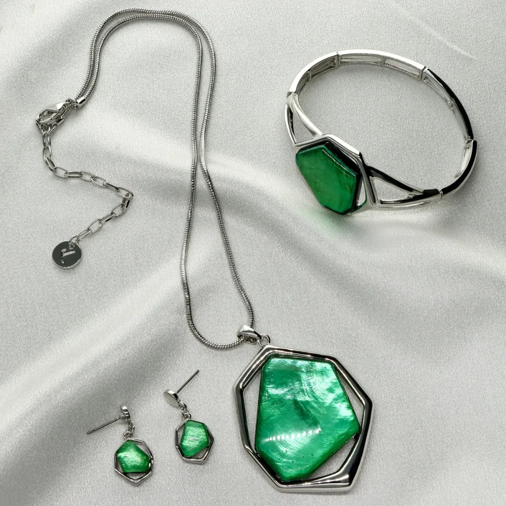 Náramek z barevné pryskyřice B00021