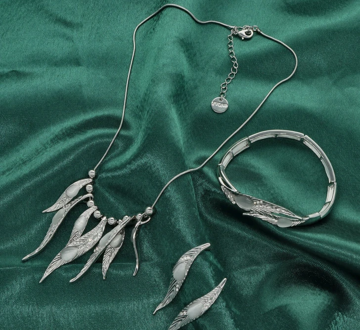 Náhrdelník s křemenem N00525